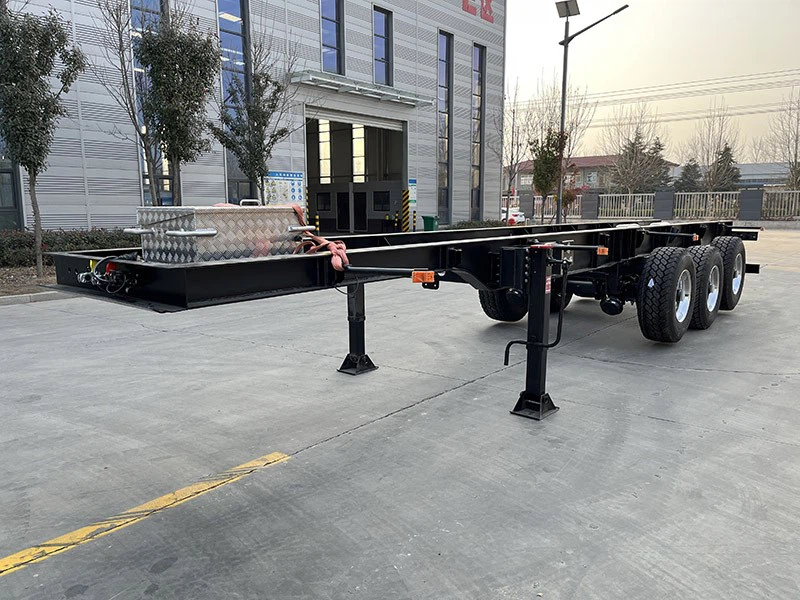 3 Axles Skeleton Semi Trailer